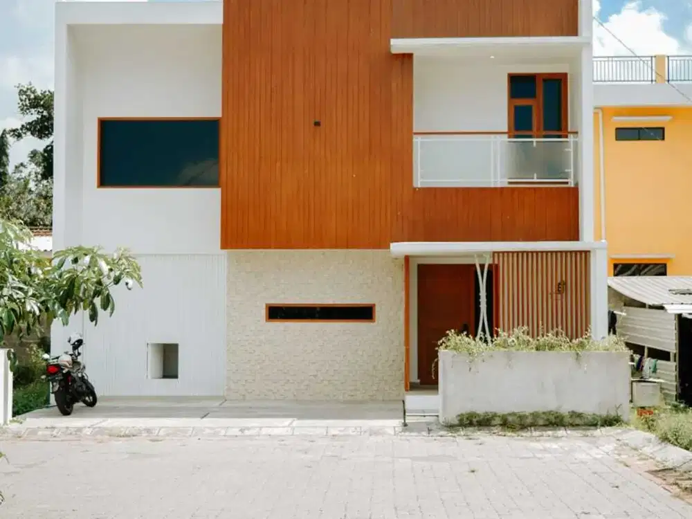 RUMAH SIAP HUNI 2 LANTAI DI JL RAYA TEJEM,DEKAT RS HERMINA SLEMAN