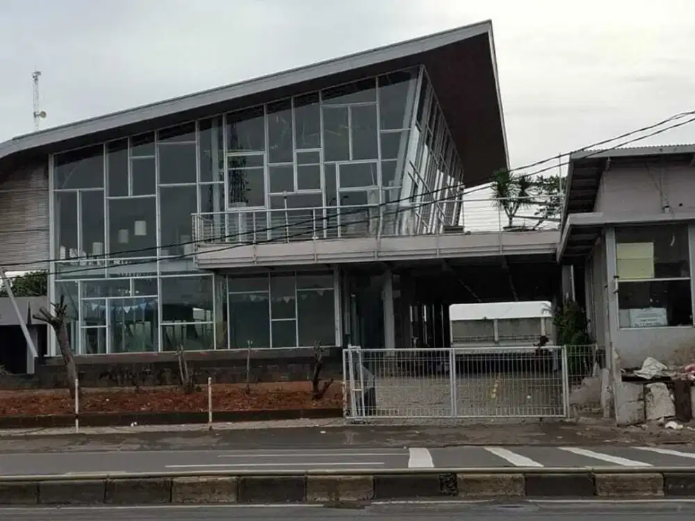 Dijual / Disewa Cepat Bangunan Gedung Ex Restaurant Di BSD Tangerang