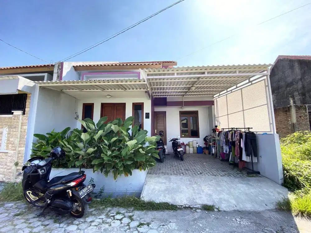 Rumah Cluster Bagus Terawat Dekat Jl.Adi Sucipto Solo
