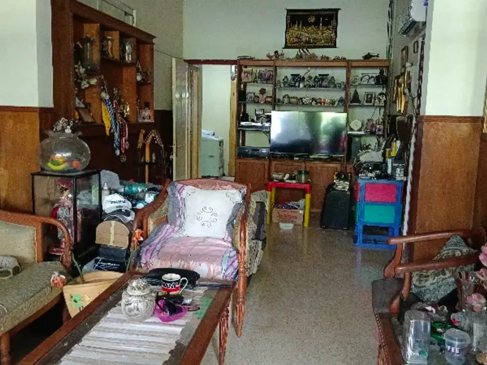 Dijual rumah strategis, SHM, area Cipayung, Kebayoran Baru, Jaksel