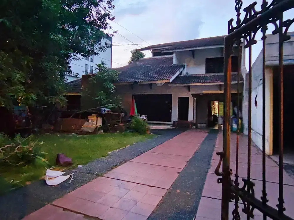 RUMAH 0 JALAN RAYA TENGGILIS UBAYA RS ROYAL SIER JEMUR ANDAYANI SURABA