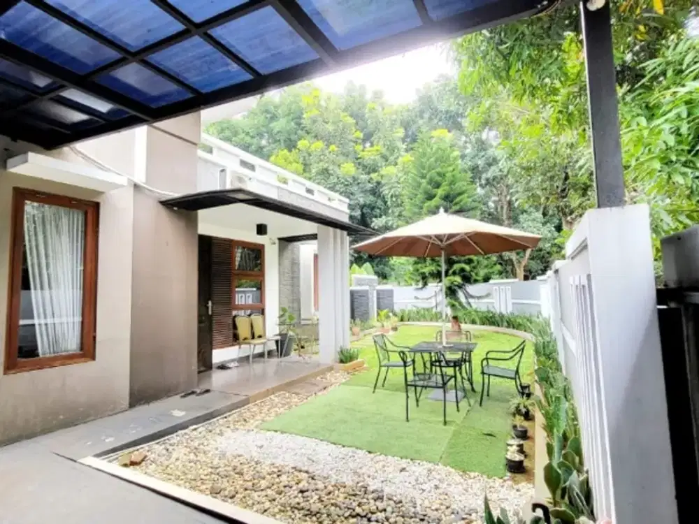 Rumah area BSD Penuh pepohonan, Posisi Hook di Kencana Loka BSD