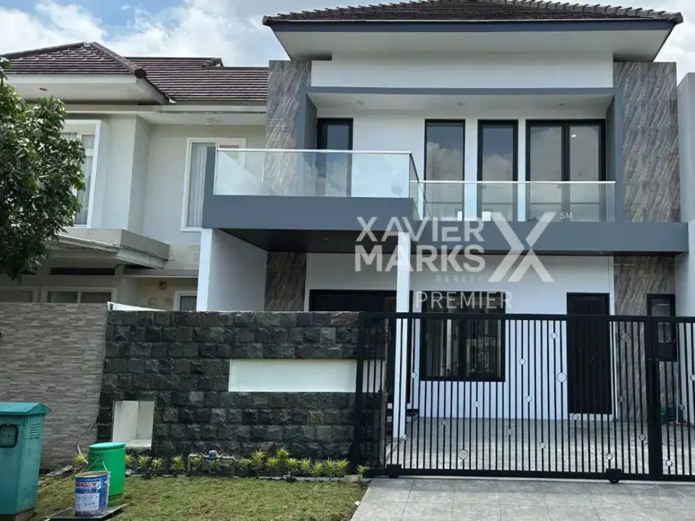 Rumah 2 lantai dijual di Araya Golf