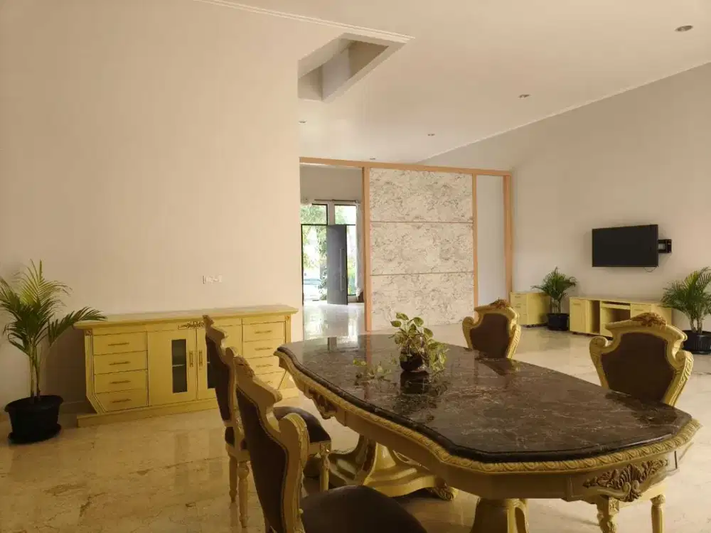 DISEWA RUMAH GOLf ISLAND FURNISH