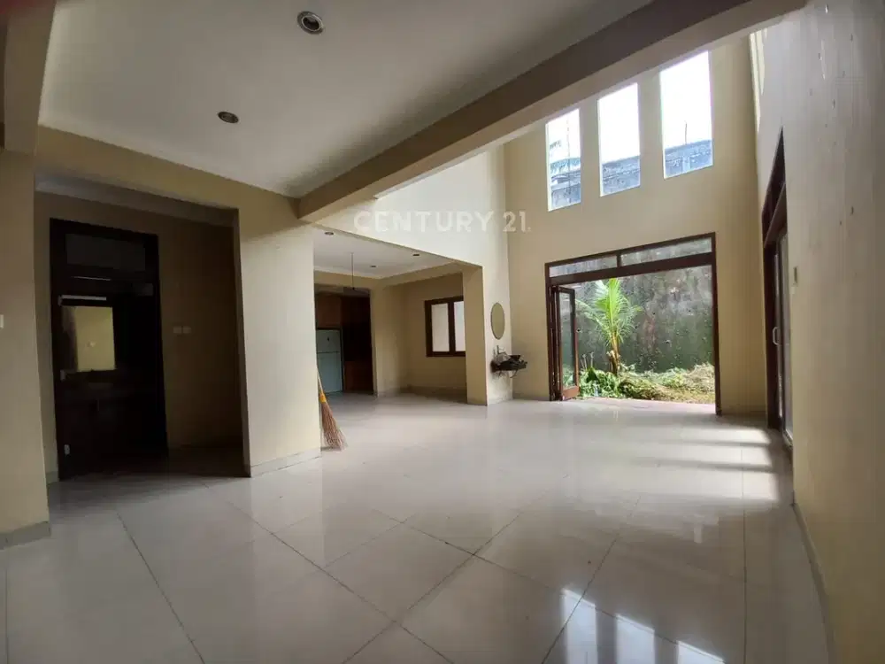 Rumah Luas Siap Huni Di Sektor 8 Bintaro GB16710