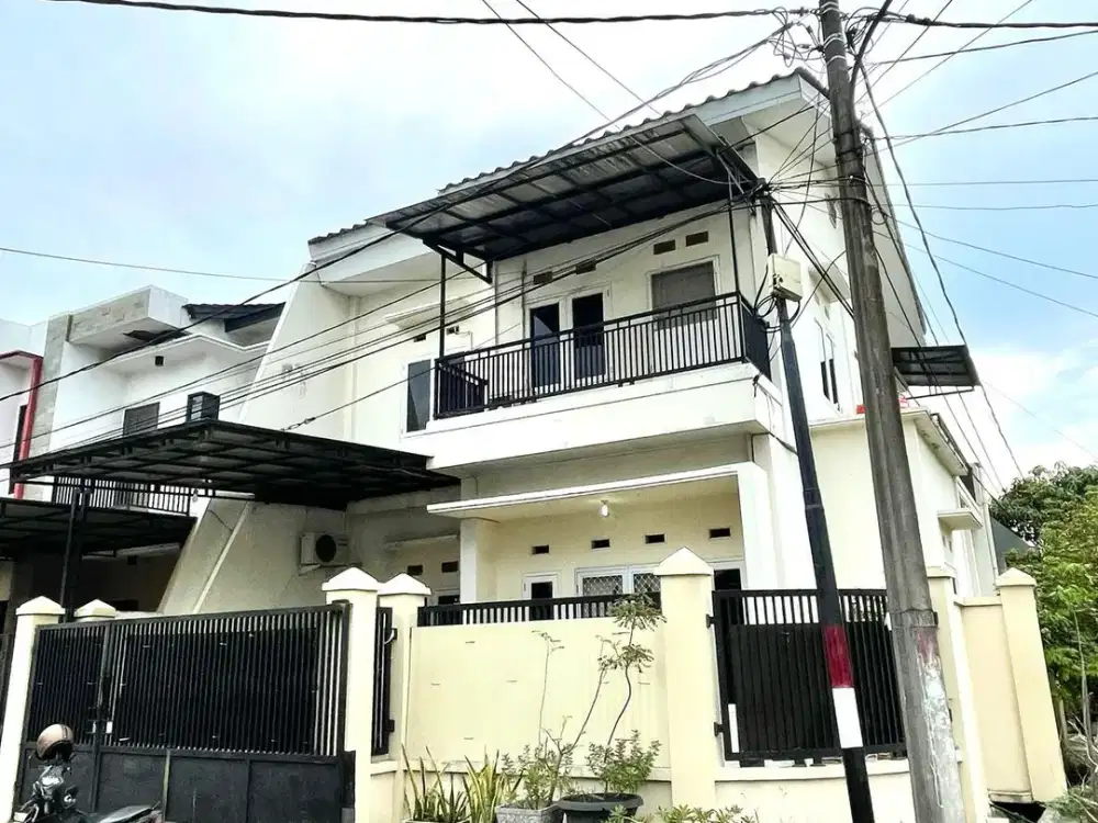 Rumah Semi Furnish Hoek di Cluster terdepan Kota Harapan Indah