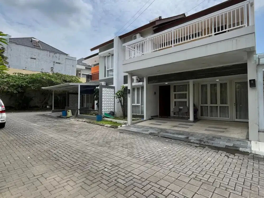 dijual rumah disleman mewah 2 lantai full furnished dekat jombor mlati