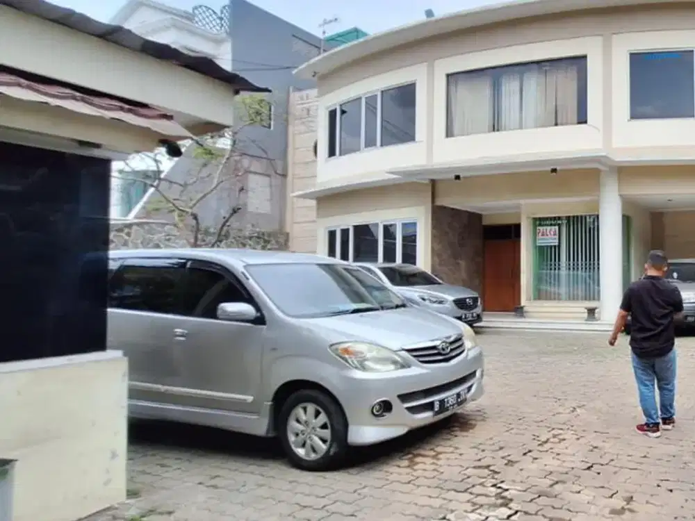 DIJUAL LELANG! GEDUNG KANTOR DIPULOGADUNG