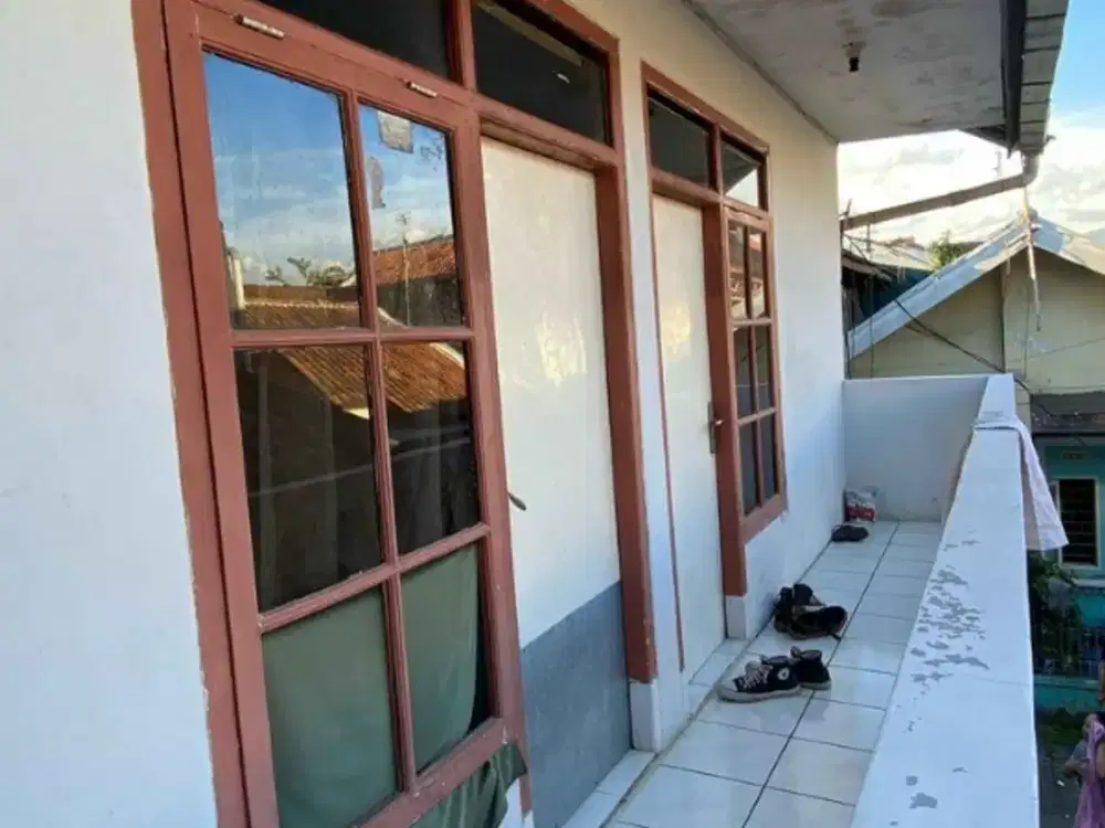 Jual Rumah Kost 2Lt Aktif di Kiaracondong Bandung Bangunan Kokoh