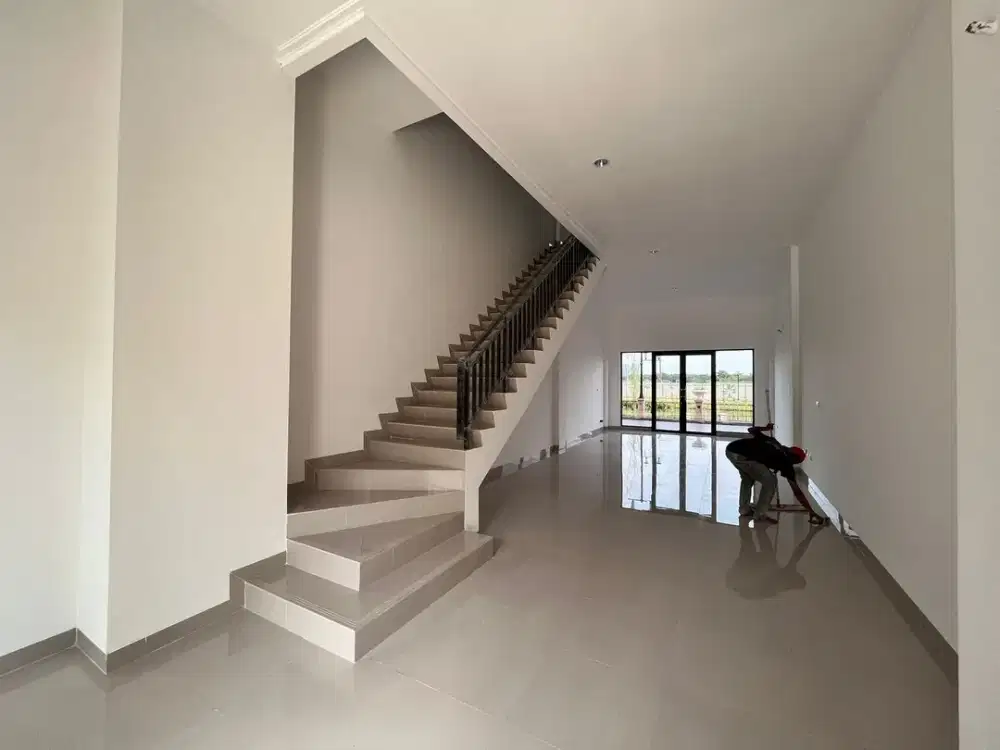 Disewa Ruko Osaka PIK 2 4,5x15 3Lantai View Danau Brand New Siap Pakai