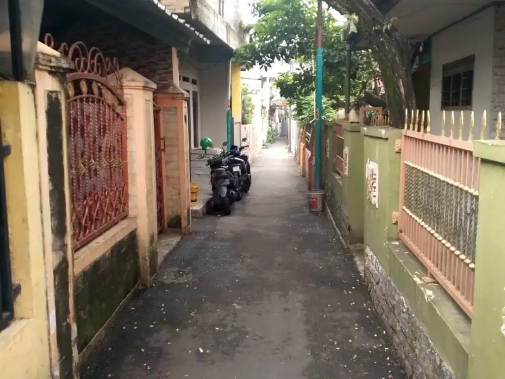 Rumah 2 lt kebagusan pasar minggu 80mtr Shm 595jt nego