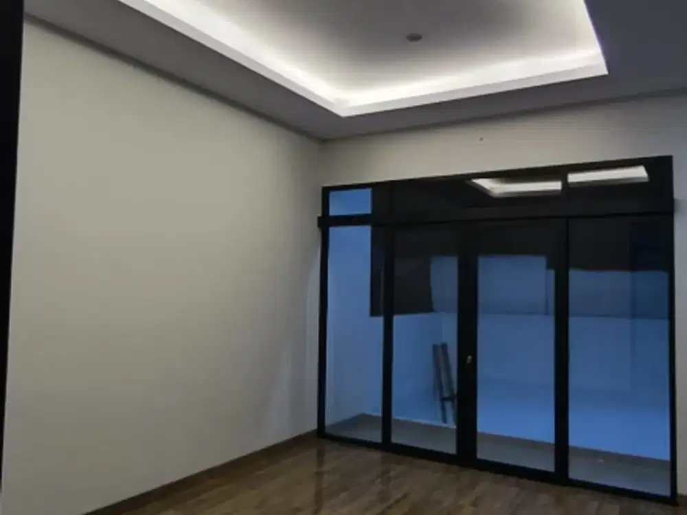 Jual rumah di mainroad leuwisari