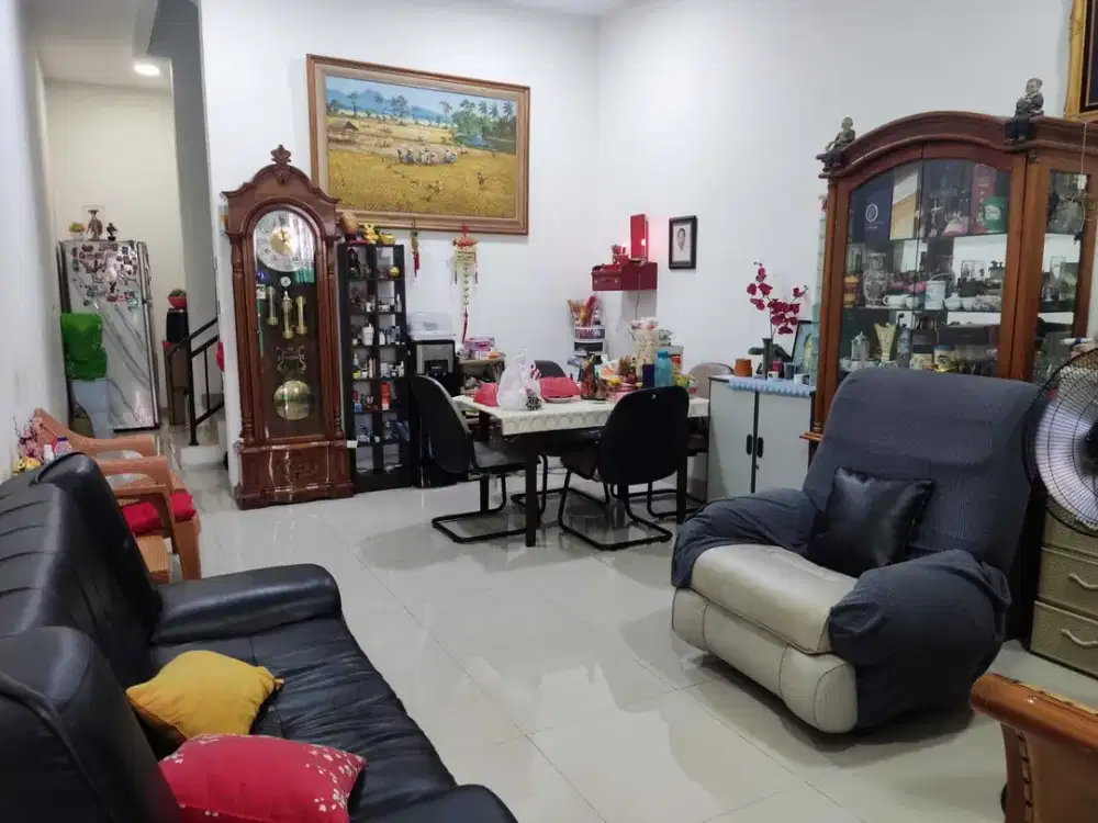 Rumah Duri kepa Jakarta Barat Bebas Banjir akses dekat dengan toll kebon jeruk dn akses trasportasi umum