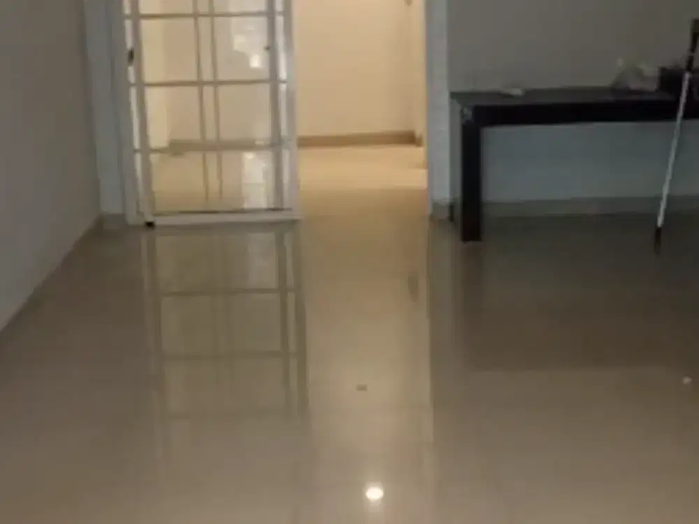 Rumah Green Lake City Cluster West Europe