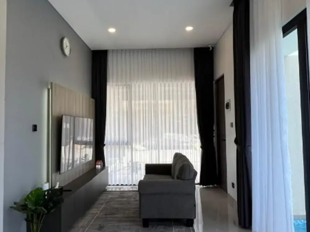 Tinggal Bawa Uang Dan Koper di Dago