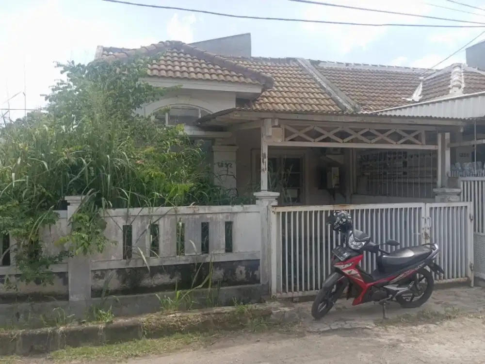DIJUAL RUMAH HOEK SEKTOR 6