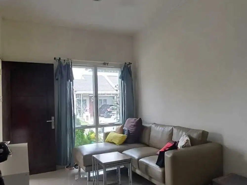 Rumah 1 1/2 LANTAI Suvarna Sutera Bianca Tangerang
