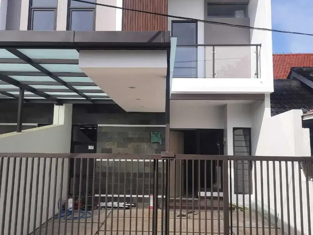 Dijual Rumah Baru Minimalis 2Lt Belakang MIM/MTC Mall Akses Mobil