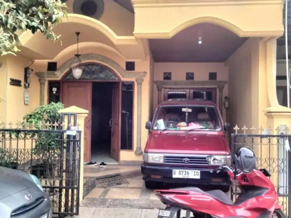 KESEMPATAN TERBAIK! Rumah Secondary di Taman Galaxy Indah Bekasi