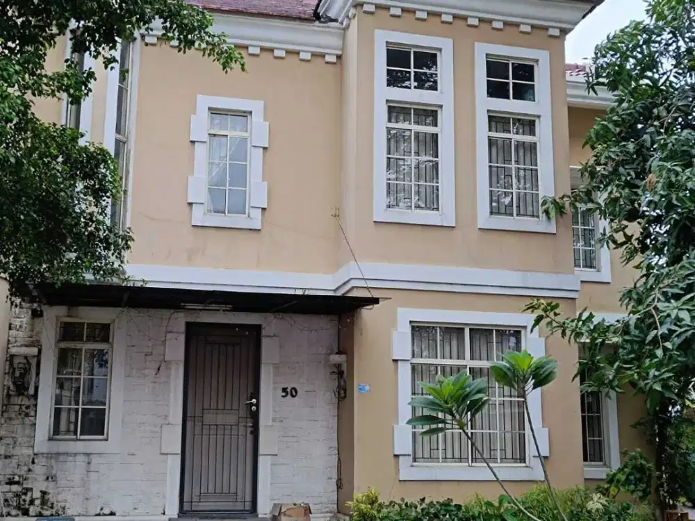 Rumah di Perum Lippo Karawaci Taman Britania Excalibur Tangerang