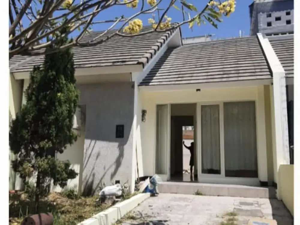 1888. Disewakan Rumah Bukit Palma E9 Surabaya