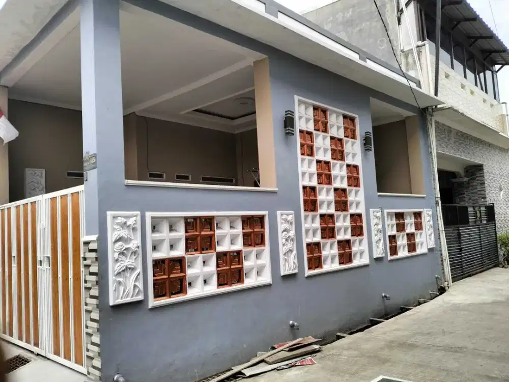 DiJual Rumah  Di Bekasi  Sangat Strategis Dekat Pintu Tol