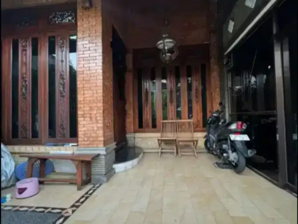 FULL FURNISH! Rumah asri cakep poll di matraman, SHM