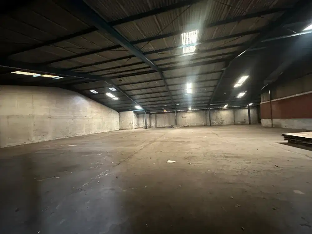 Gudang Karawaci Tangerang Luas 573m2