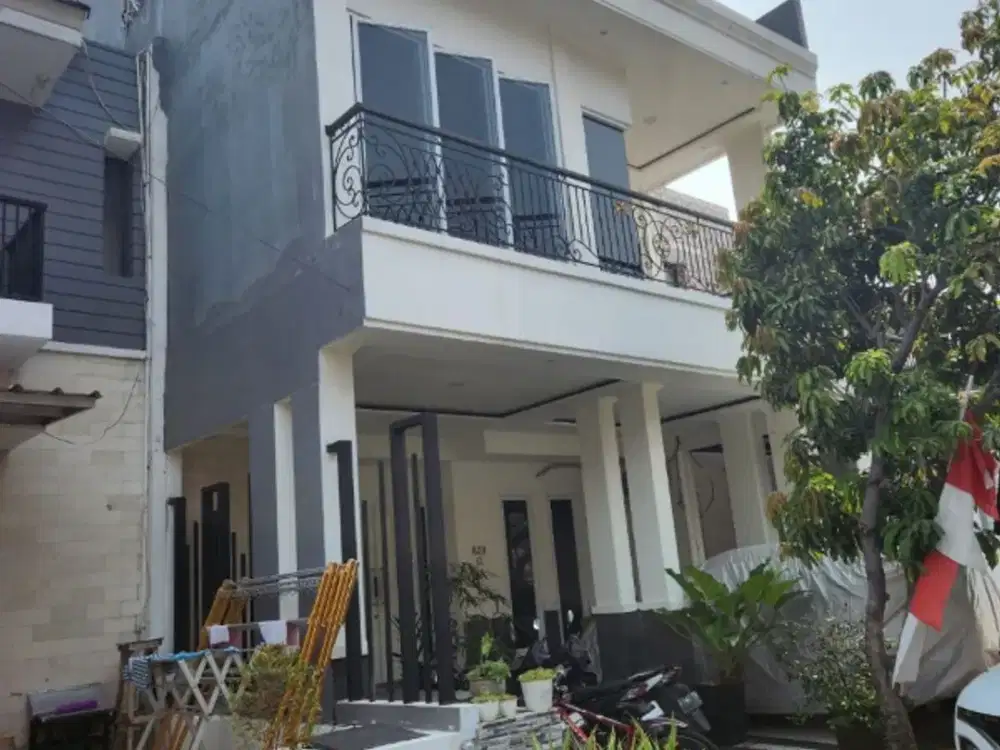 Rumah 3 lantai +rooftop, desain mewah dalam cluster harapan indah