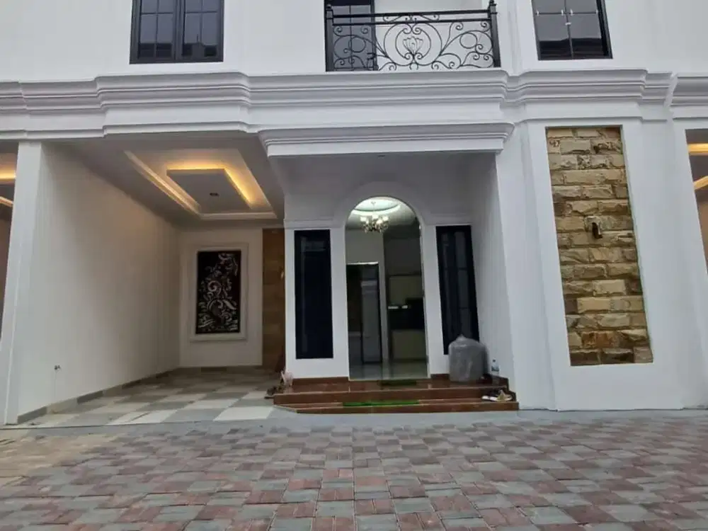 RUMAH MEWAH 2 LANTAI 3 KT 3 KM JAGAKARSA