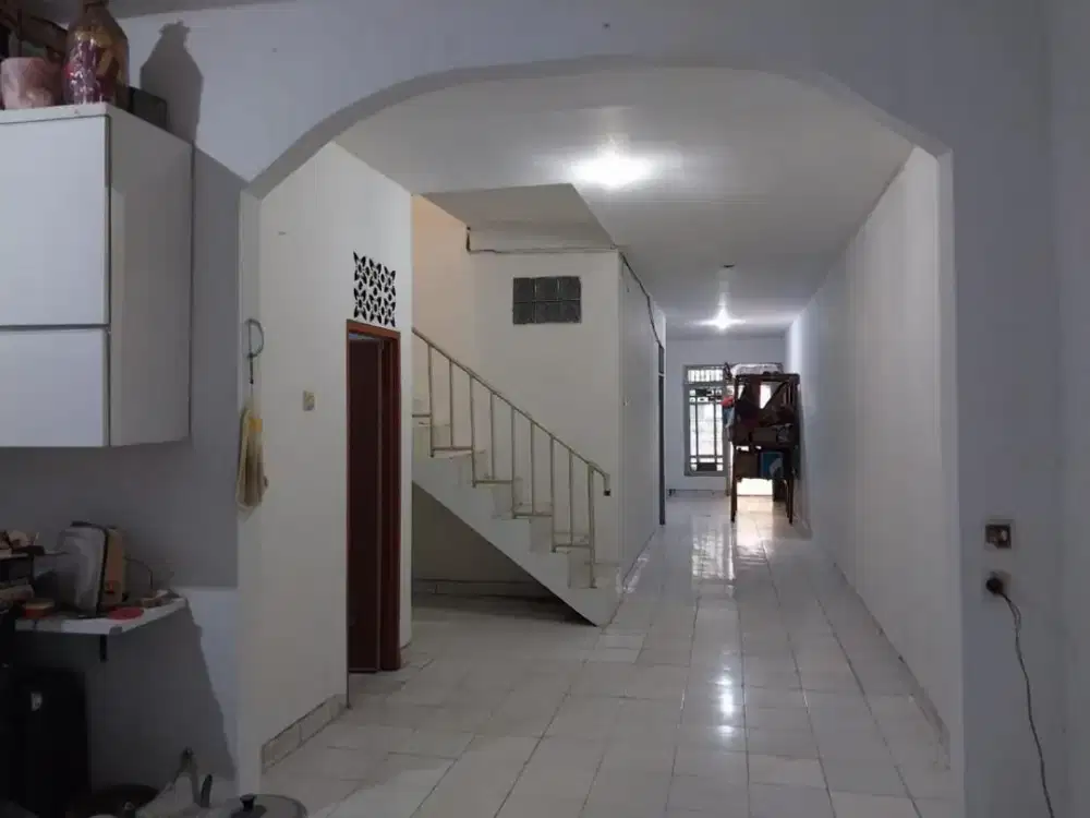 Rumah Bojong 2,5 lantai 4 kamar tidur