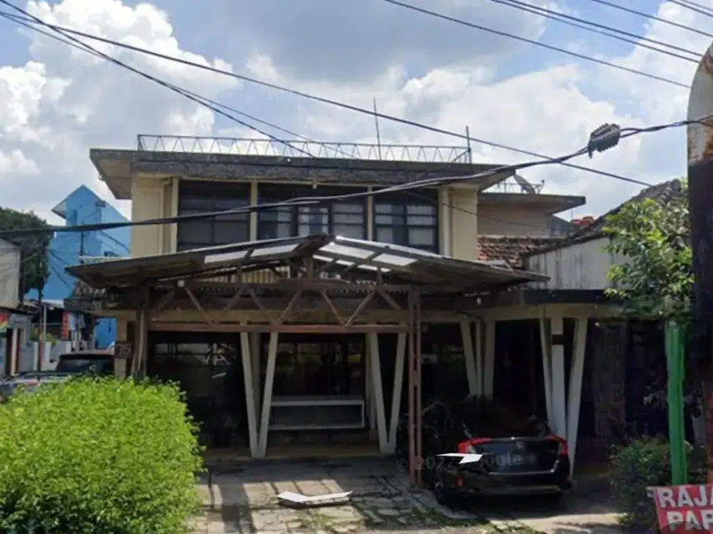 Rumah lama di tubagus ismail dago posisi hoek  Spesifikasi : > Jumlah