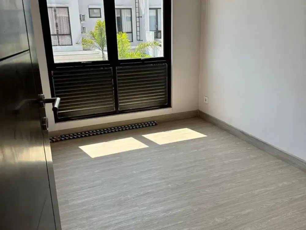 Rumah Siap Huni di Podomoro, Lingkungan Nyaman & Aman