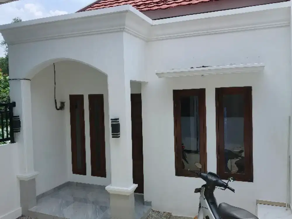 Rumah baru  siap huni di jalan kecapi 5 Jagakarsa Jaksel akses motor hanya 20 meter akses mobil