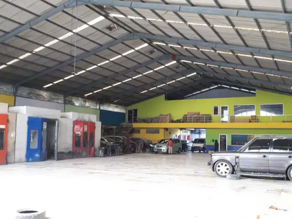 Dijual Bengkel Mobil Jalan Anggrek Rosliana di Jakarta Barat