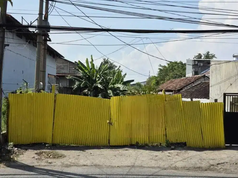 Tanah Raya Manukan Kulon