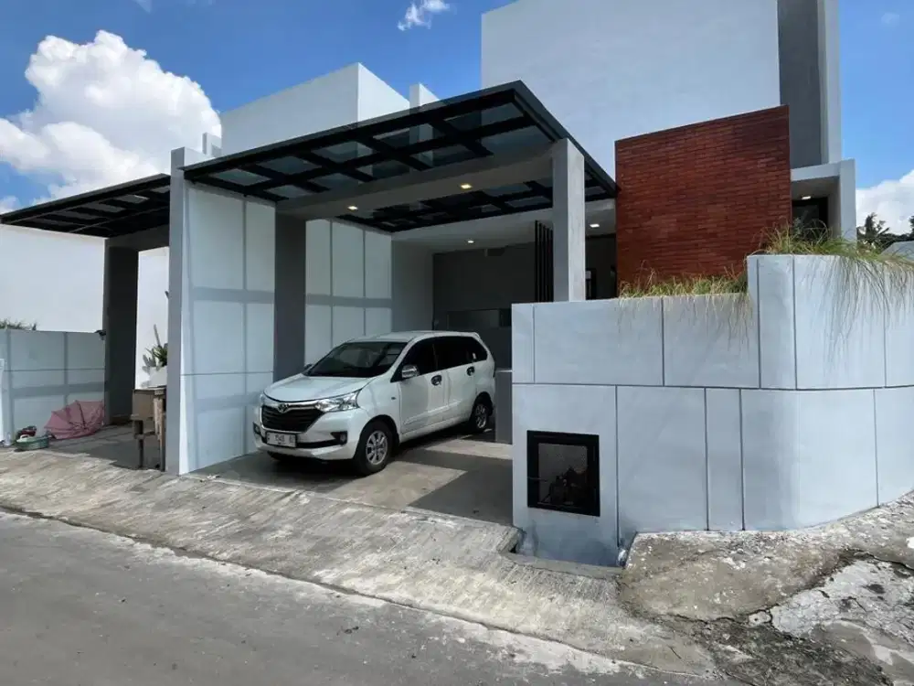 dijual rumah di sleman dekat SMA N 2 ngaglik jalan kaliurang km 13