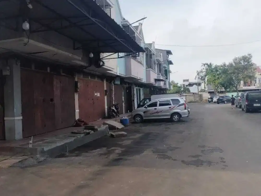 Ruko 3 Lantai di Pelangi Palem Cengkareng Jakarta Barat Dekat Mall
