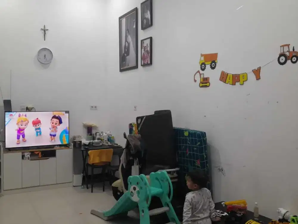 Rumah Mutiara gading city Deket kota harapan indah