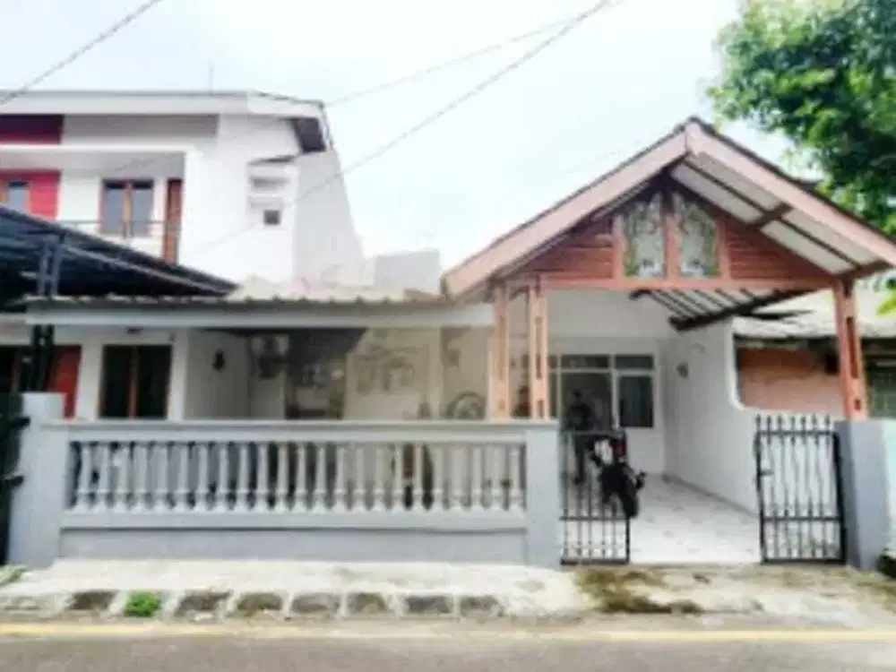 TURUN HARGA!! Dijual Cepat Rumah di Komplek Sapta Taruna, Bekasi