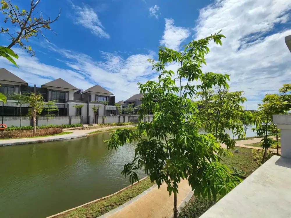 jual rumah view danau di Podomoro park Bandung