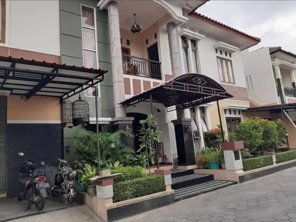 RUMAH 2 LANTAI DI PERUMAHAN STRATEGIS UMBULHARJO KOTA YOGYAKARTA