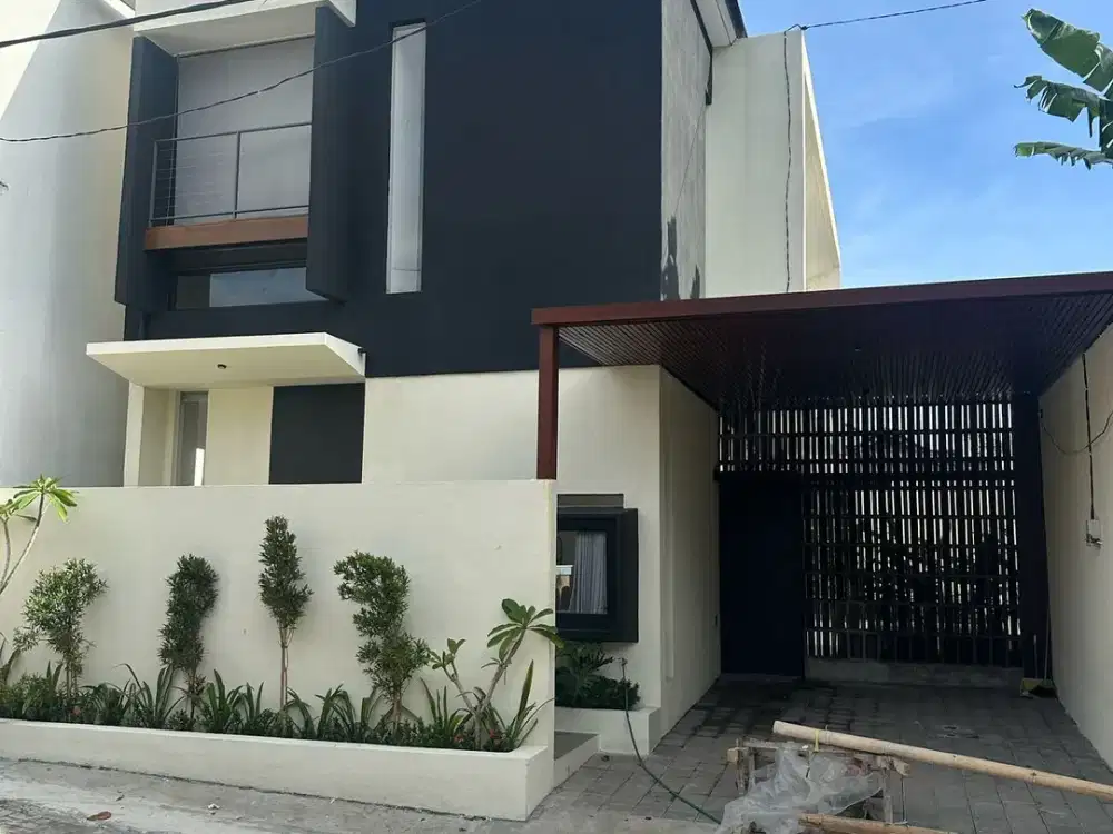Villa Strategis Modern Tropical  Banjar Semer Kerobokan Bali