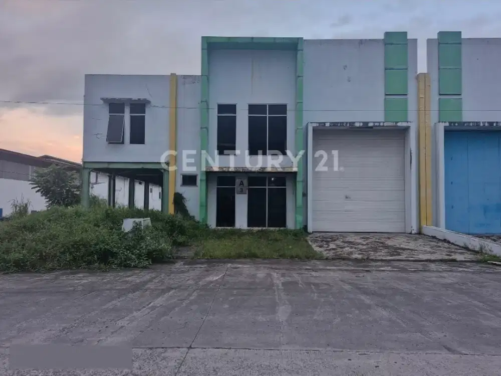 Gudang  Siap Pakai Di Kawasan Pergudangan Parangloe Makassar