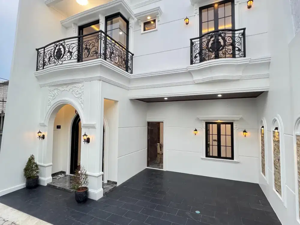 Di jual rumah mewah 3 lantai di jagakarsa bebas banjir
