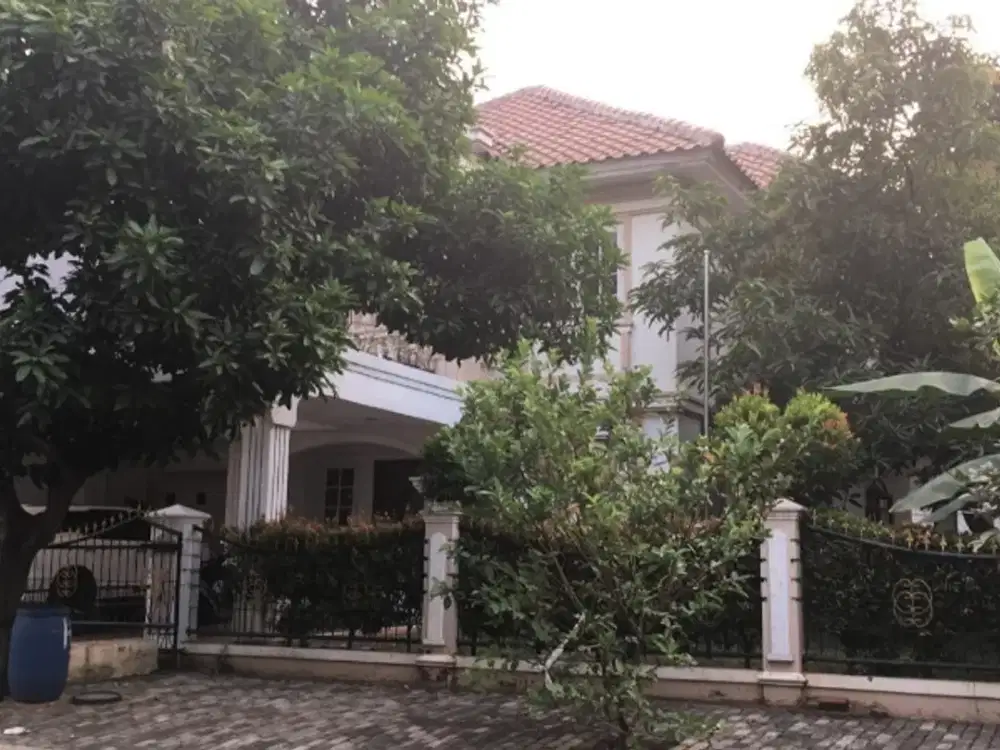 Rumah Mewah Full Furnish di Boulevard Legenda Wisata Cibubur