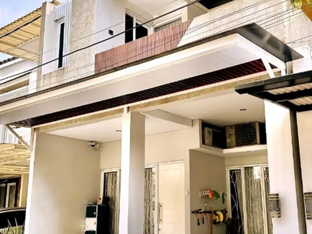 Rumah modern Fully Furnished 3 lantai dekat Stasiun Sudimara Bintaro