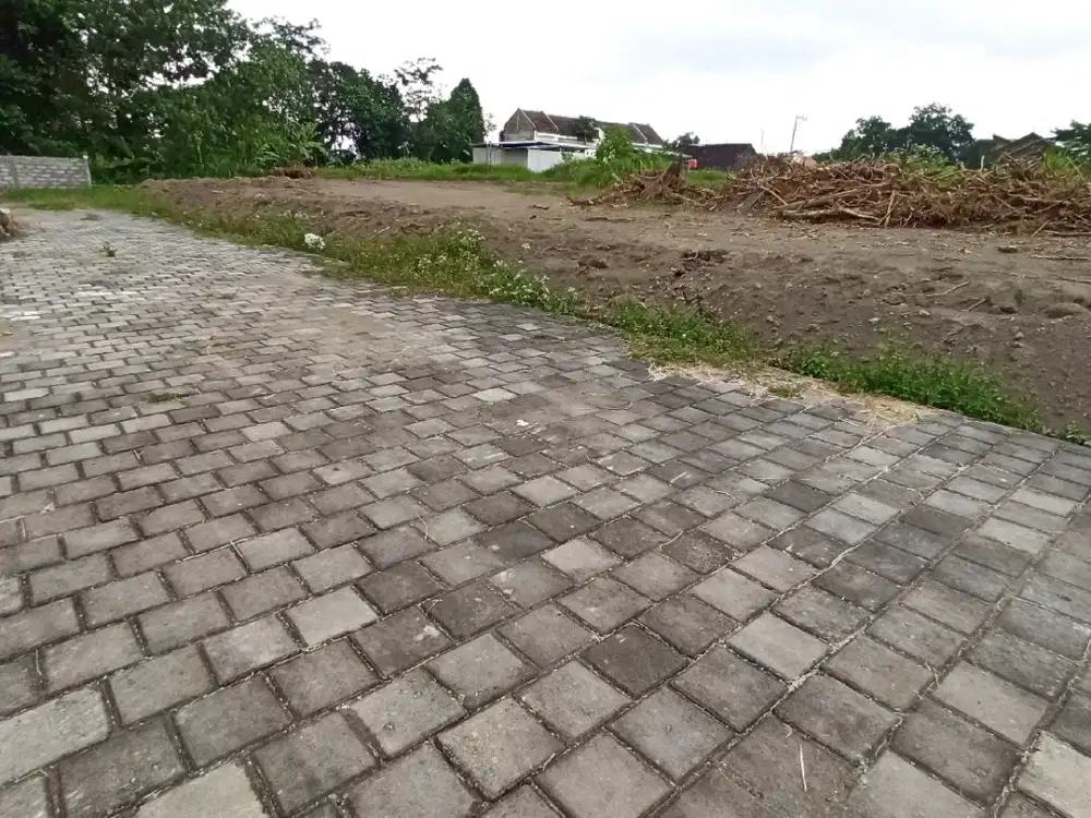 Tanah Siap Balik Nama Dekat Sekolah Al Azhar di Jongke