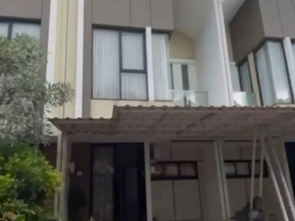 RUMAH 2 LANTAI SIAP HUNI DI CIPAYUNG JAKARTA TIMUR