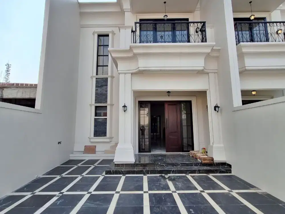 Rumah mewah 2 lantai